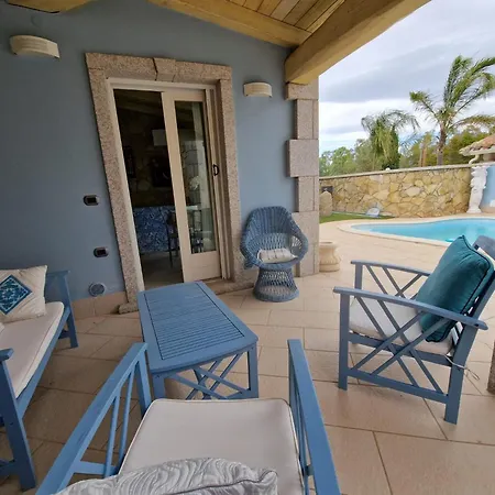 Casa Sinzias Con Piscina 9 Posti Letto Casa de Férias Castiadas