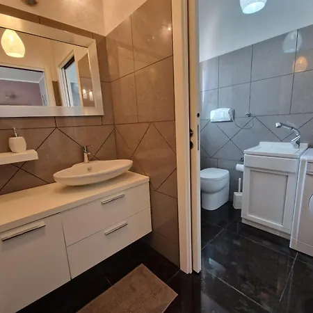 Casa Sinzias Con Piscina 9 Posti Letto *