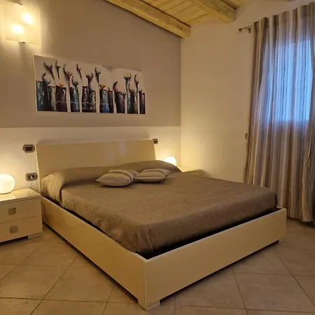 Casa Sinzias Con Piscina 9 Posti Letto Casa de Férias Castiadas
