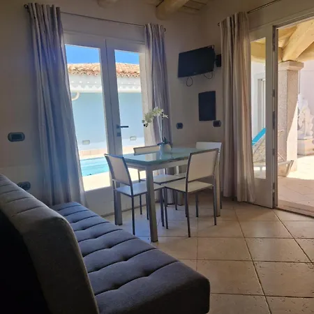 Casa Sinzias Con Piscina 9 Posti Letto Castiadas