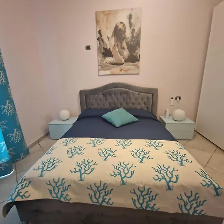 Casa de Férias Casa Sinzias Con Piscina 9 Posti Letto Castiadas