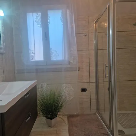 Casa Sinzias Con Piscina 9 Posti Letto Castiadas