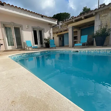 Casa Sinzias Con Piscina 9 Posti Letto