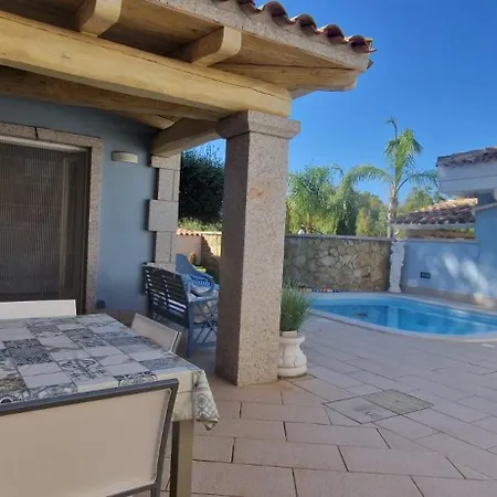 Casa Sinzias Con Piscina 9 Posti Letto * Castiadas