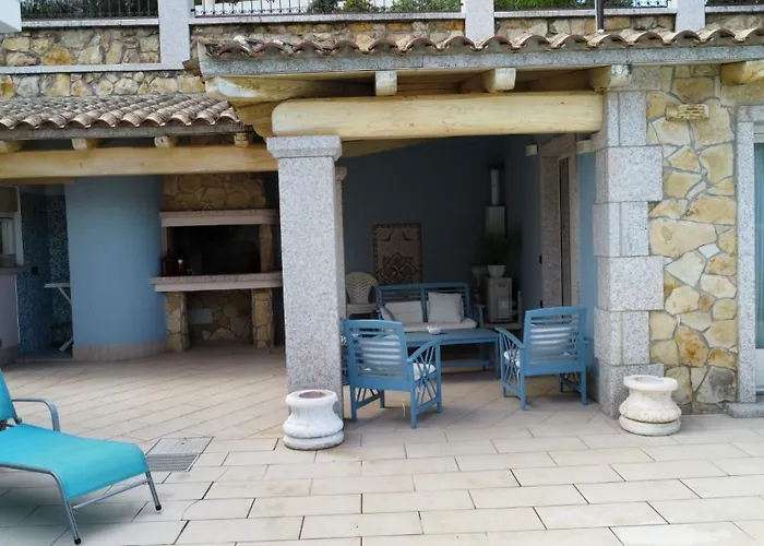 Casa Sinzias Con Piscina 9 Posti Letto Castiadas